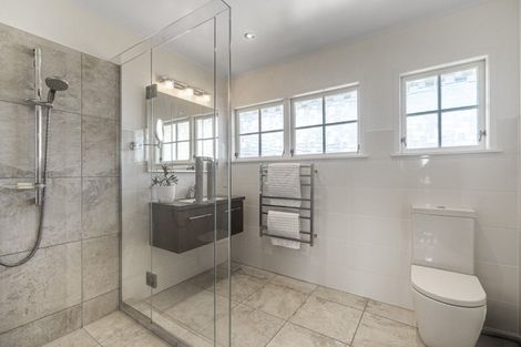 Photo of property in 15 Seaforth Avenue, Mangere Bridge, Auckland, 2022