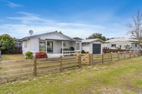 Photo of property in 104 Moa Street, Whangamata, 3620