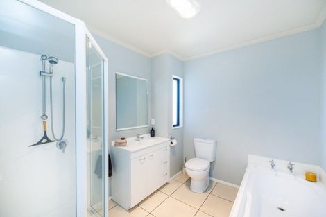 Photo of property in 66 Fraser Drive, Feilding, 4702