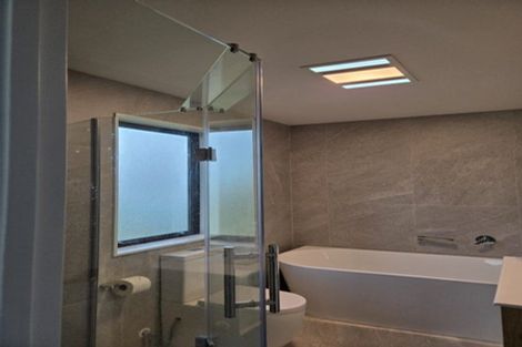 Photo of property in 58 Bond Crescent, Forrest Hill, Auckland, 0620