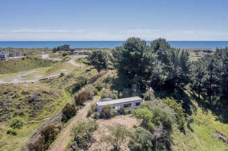 Photo of property in 18 Henham Lane, Waikawa Beach, Manakau, 5573