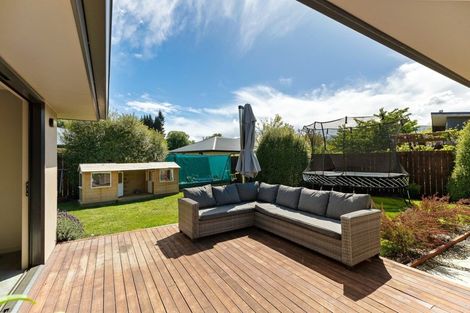 Photo of property in 8 Ada Place, Lake Hayes, Queenstown, 9304