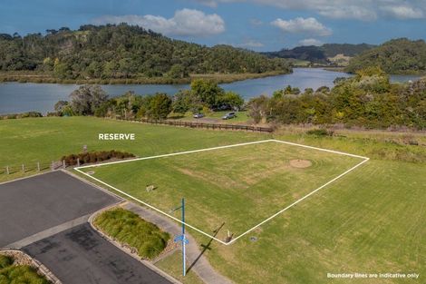 Photo of property in 26 Fred Harsant Drive, Cooks Beach, 3591
