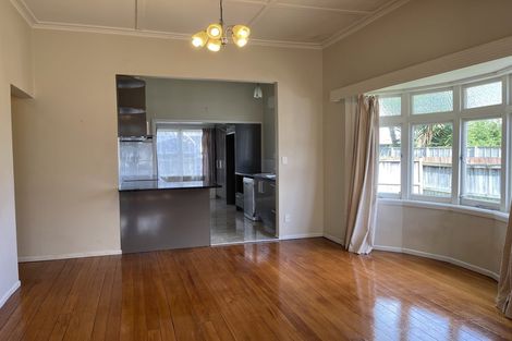 Photo of property in 61 Glenvar Road, Torbay, Auckland, 0630
