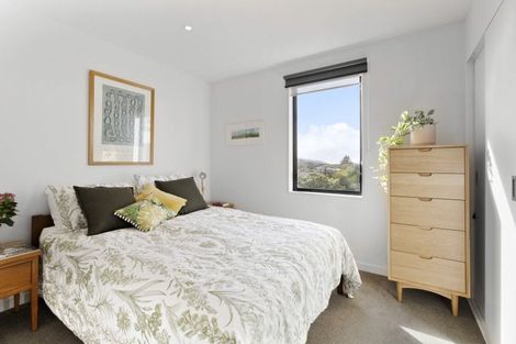 Photo of property in 15/6 Oswald Crescent, Paparangi, Wellington, 6037