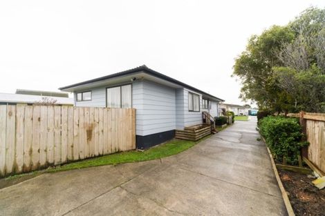 Photo of property in 8 Colonial Place, Kelvin Grove, Palmerston North, 4414