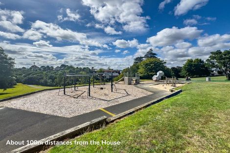 Photo of property in 41 Gosford Drive, Botany Downs, Auckland, 2010