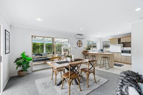Photo of property in 5 Pyrite Street, Westgate, Auckland, 0614