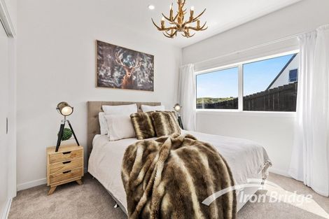 Photo of property in 20 Rauta Way, Helensville, 0800