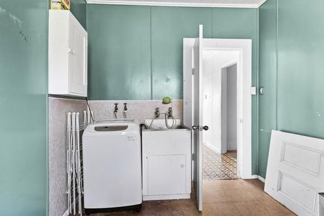 Photo of property in 14 Flint Road West, Stratford, 4332