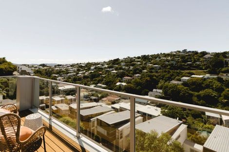 Photo of property in 69u5 Tiketike Way, Brooklyn, Wellington, 6021