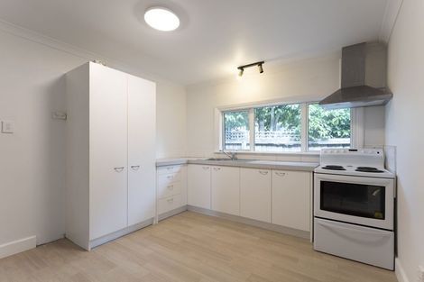 Photo of property in 43 Aorangi Road, Bryndwr, Christchurch, 8053