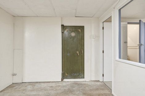 Photo of property in 360 Kaikorai Valley Road, Bradford, Dunedin, 9011