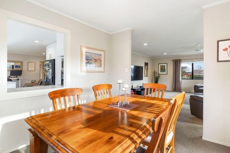 Photo of property in 1/35 Golfland Drive, Golflands, Auckland, 2013