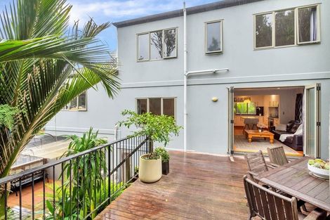 Photo of property in 40 Helen Ryburn Place, Torbay, Auckland, 0630