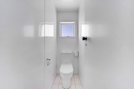 Photo of property in 6 Deacon Road, Riverhead, Kumeu, 0892