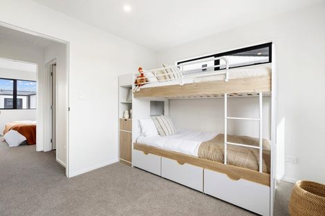 Photo of property in 2/4 Ngaroma House Drive, Hobsonville, Auckland, 0616