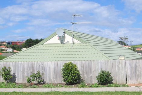 Photo of property in 420/12 Northcross Drive, Oteha, Auckland, 0632