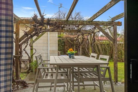 Photo of property in 8 Dulcie Place, Harewood, Christchurch, 8051