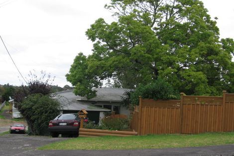 Photo of property in 10 Mackwood Place, Birkdale, Auckland, 0626