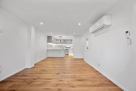 Photo of property in 5 Glendhu Road, Bayview, Auckland, 0629