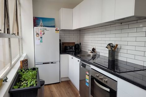 Photo of property in Hume House, 152u1 The Terrace, Wellington Central, Wellington, 6011