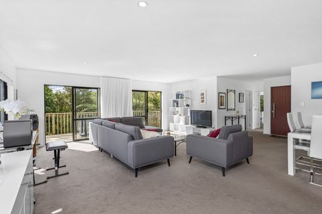 Photo of property in 56a Tamahere Drive, Glenfield, Auckland, 0629