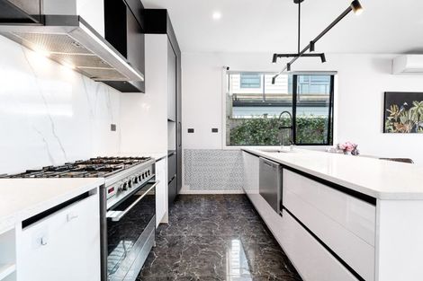 Photo of property in 7 Keiha Crescent, Massey, Auckland, 0614