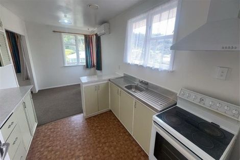 Photo of property in 14 Thomson Grove, Stokes Valley, Lower Hutt, 5019