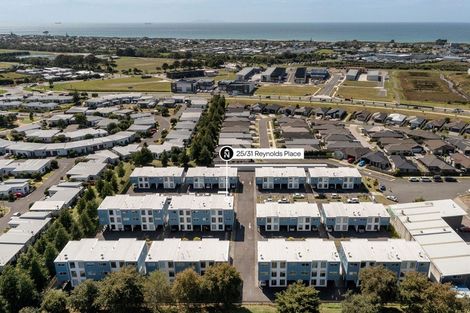 Photo of property in 25/31 Reynolds Place, Papamoa Beach, Papamoa, 3118