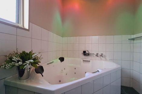 Photo of property in 1/24 Oxford Street, Taradale, Napier, 4112