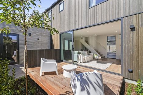 Photo of property in 2/31 Rutland Street, St Albans, Christchurch, 8014