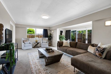 Photo of property in 147 Govett Avenue, Frankleigh Park, New Plymouth, 4310