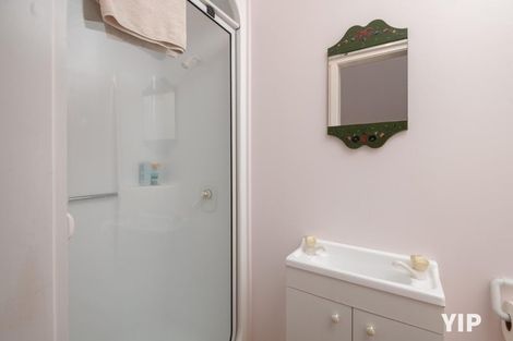 Photo of property in 9 Birch Street, Johnsonville, Wellington, 6037