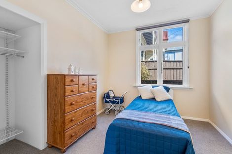 Photo of property in 3 Athol Place, Ravensbourne, Dunedin, 9022