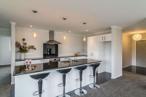 Photo of property in 96 Mazengarb Road, Paraparaumu Beach, Paraparaumu, 5032