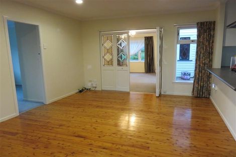 Photo of property in 110 Mcleod Road, Te Atatu South, Auckland, 0610