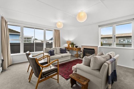 Photo of property in 16 Peterhead Avenue, Flaxmere, Hastings, 4120
