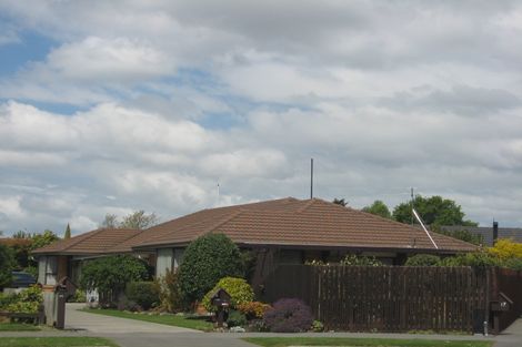 Photo of property in 15 Topaz Place, Bishopdale, Christchurch, 8053