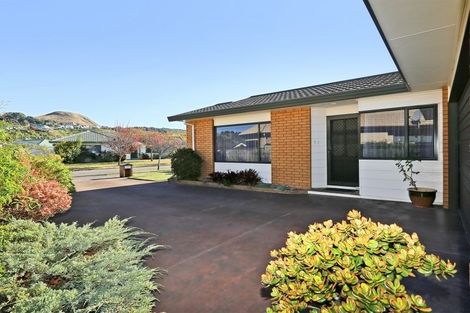Photo of property in 11 Beaufort Place, Taradale, Napier, 4112