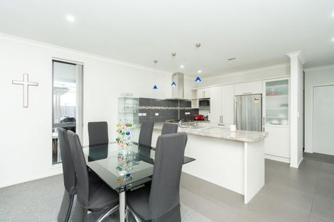 Photo of property in 3 Denham Court, Flagstaff, Hamilton, 3210
