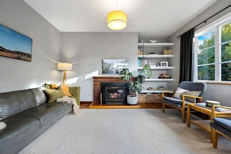 Photo of property in 257 Centaurus Road, Saint Martins, Christchurch, 8022