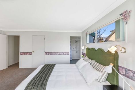 Photo of property in 43 Aotea Crescent, Gore, 9710