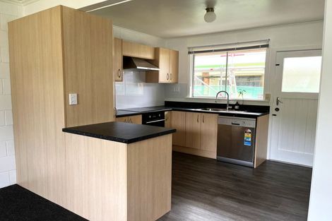 Photo of property in 1/246 Main Road, Tawa, Wellington, 5028