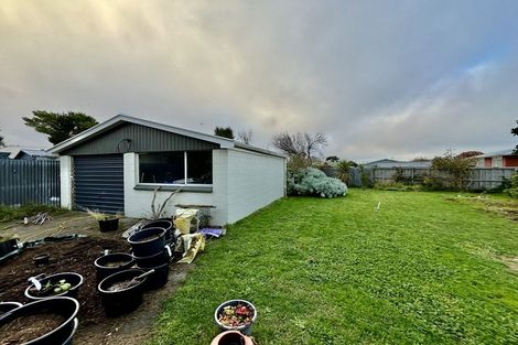 Photo of property in 27 Woodlands Place, Aranui, Christchurch, 8061