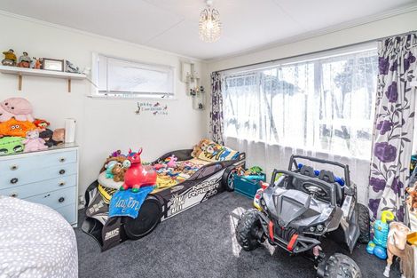 Photo of property in 51 Thatcher Street, Castlecliff, Whanganui, 4501