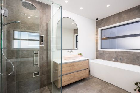 Photo of property in 20b Gordon Street, Glen Avon, New Plymouth, 4312