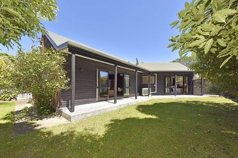Photo of property in 310 Withells Road, Avonhead, Christchurch, 8042