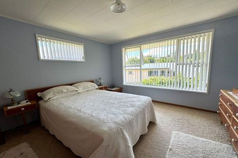 Photo of property in 6 Limbrick Street, Waipawa, 4210