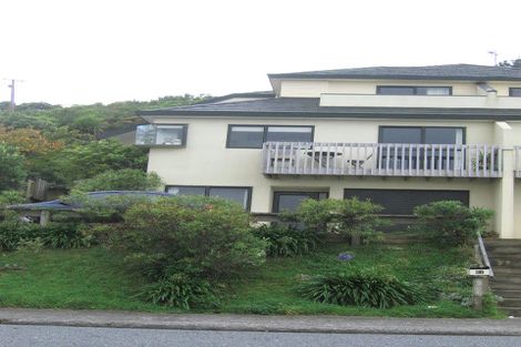 Photo of property in 21 Ladbrooke Drive, Newlands, Wellington, 6037